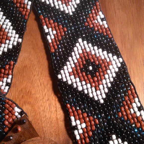 Handcrafted Southwestern Seed Bead Belt With Wooden Buckle main image 9